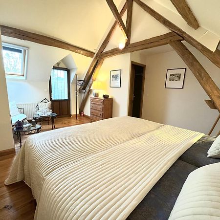 Bed and Breakfast Le Moulin D Olivet Orbigny Exterior foto