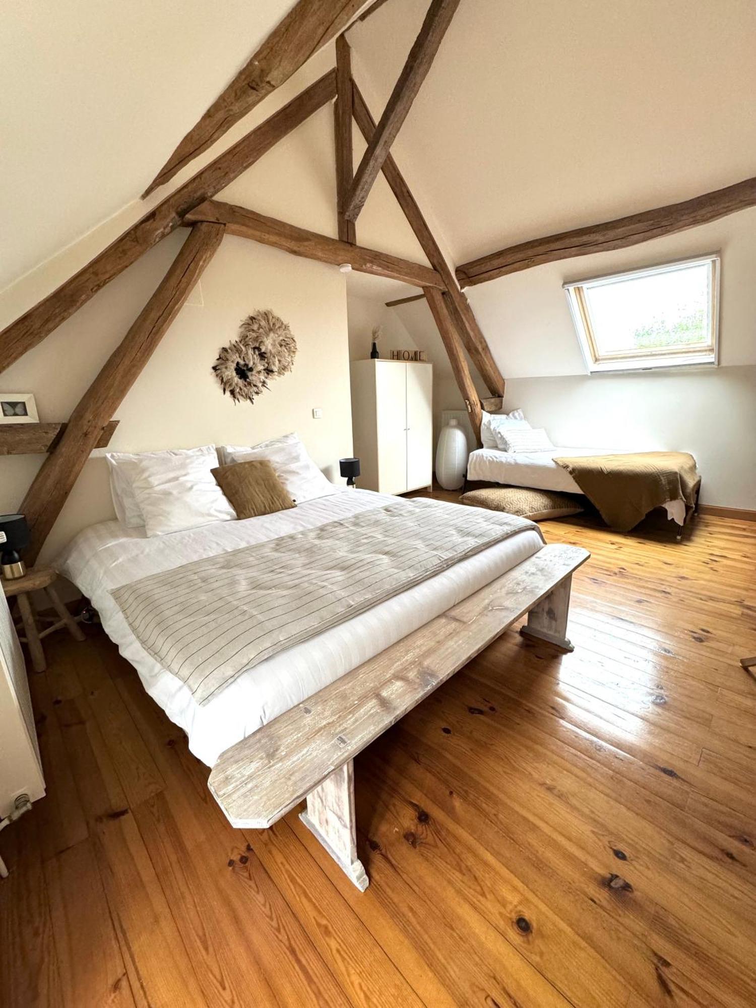 Bed and Breakfast Le Moulin D Olivet Orbigny Exterior foto