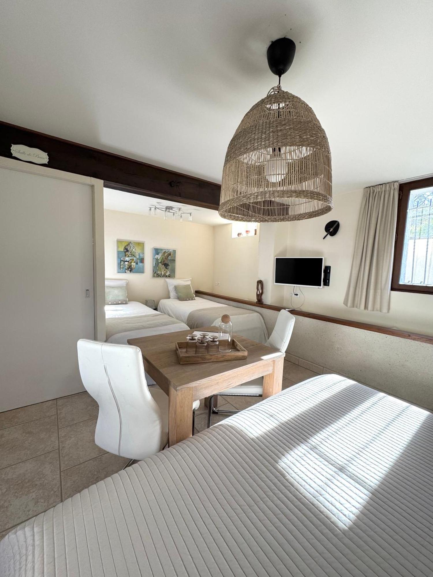 Bed and Breakfast Le Moulin D Olivet Orbigny Exterior foto